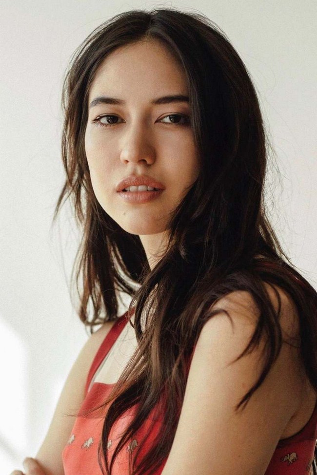 Sonoya Mizuno sexiest pictures from her hottest photo shoots. (3)