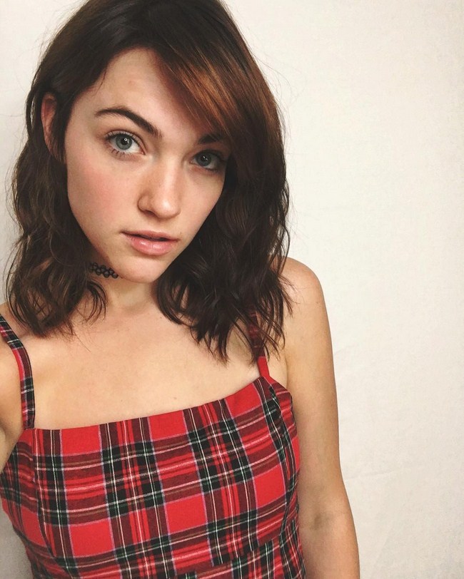Violett Beane sexiest pictures from her hottest photo shoots.