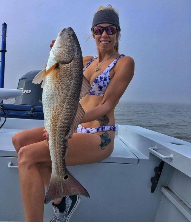 50 Hot Fishing Girls 59