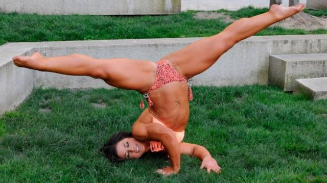 32 Photos Of Flexible Girls 6