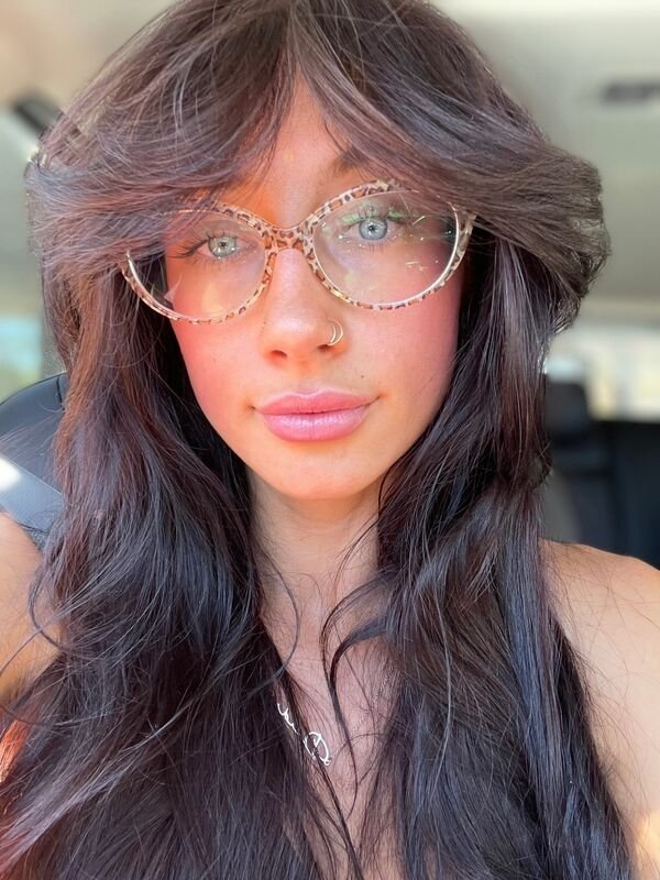 30 Sexy Girls In Glasses 25