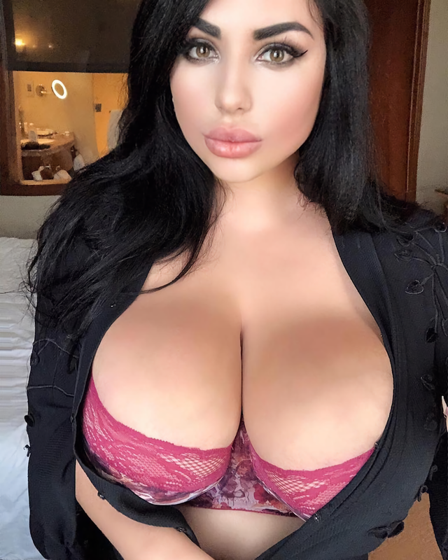 Anastasiya Berthier, curvy model and BBW from Russian