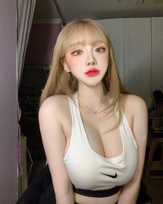 Sejinming, A Korean Hotties With Super Big Boobs