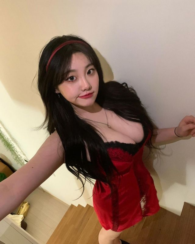 Sejinming, A Korean Hotties With Super Big Boobs