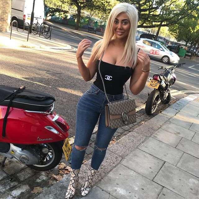 chloegshore1 instagram photos 133