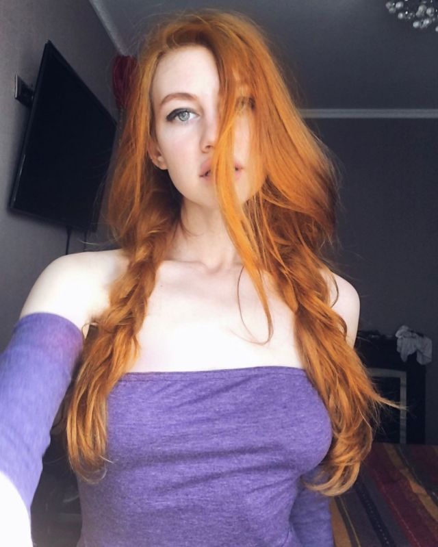 Ann Umbird, A Stunning Model With Beautiful Redheads