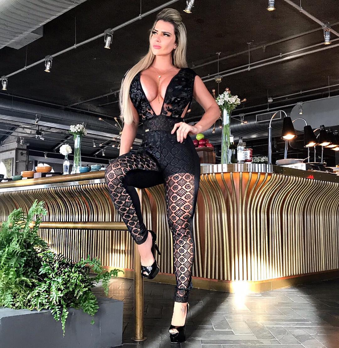 deniserocha.oficial instagram photos 14