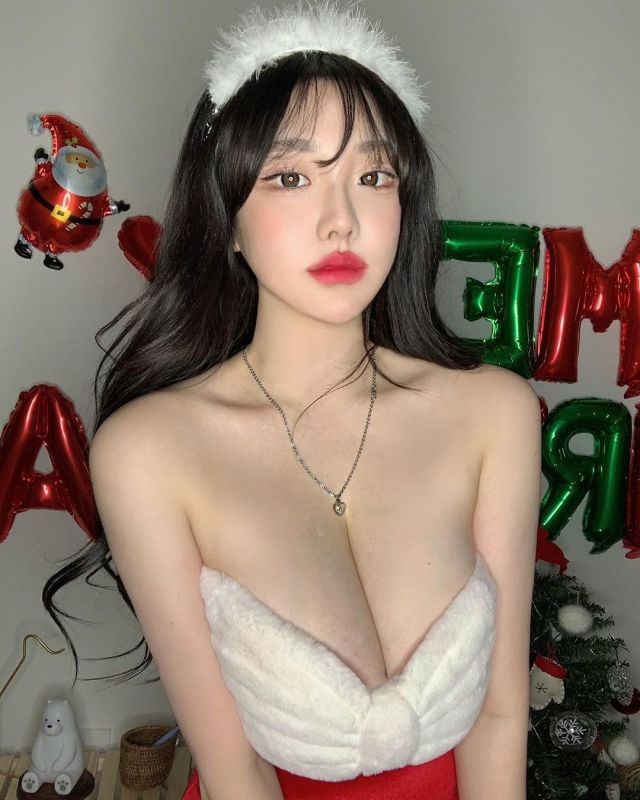 Sejinming, A Korean Hotties With Super Big Boobs