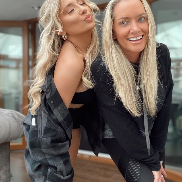 saffronbarker instagram photos 101