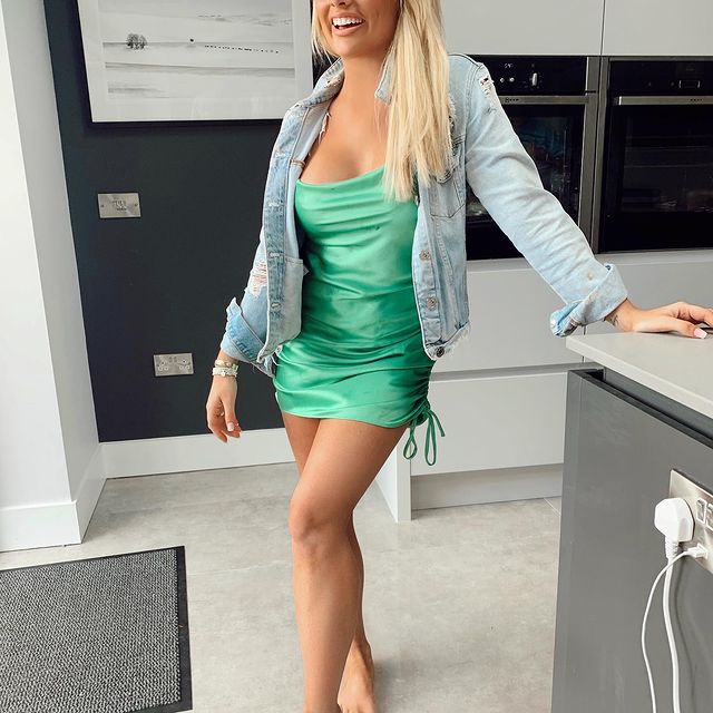 saffronbarker instagram photos 106