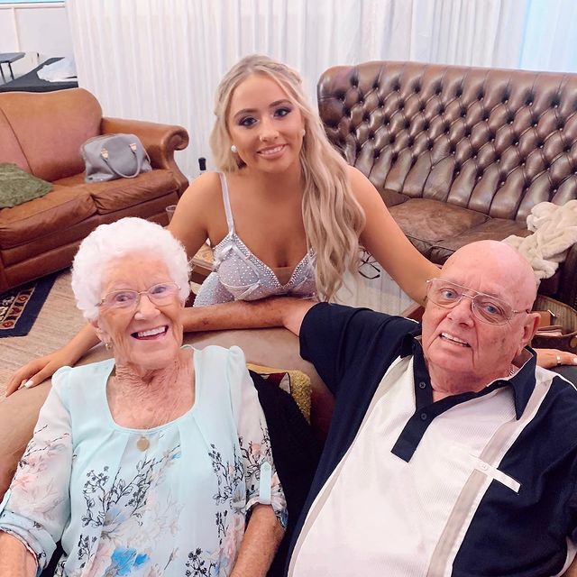 saffronbarker instagram photos 134