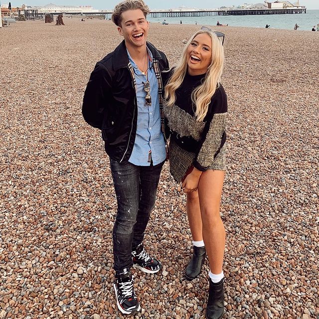 saffronbarker instagram photos 31