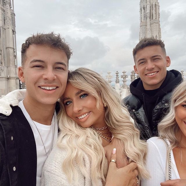 saffronbarker instagram photos 38