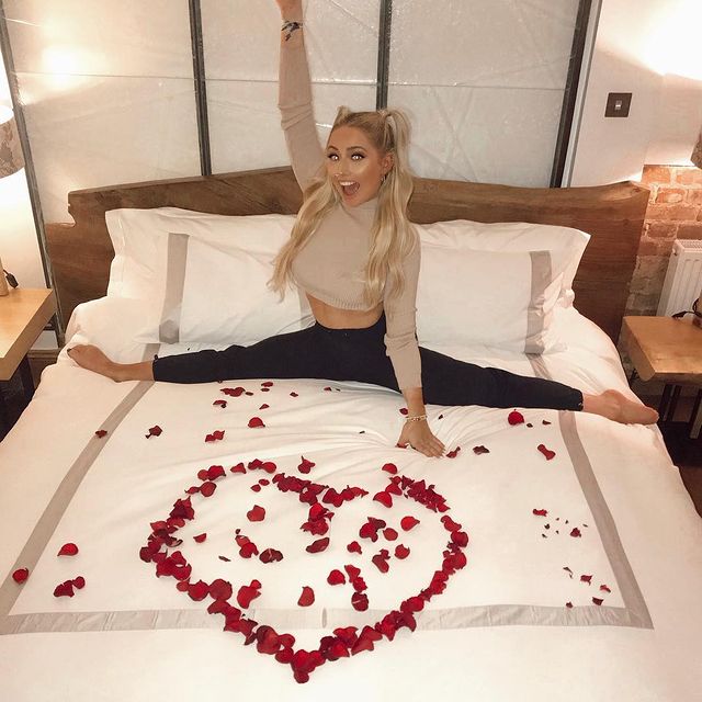 saffronbarker instagram photos 74