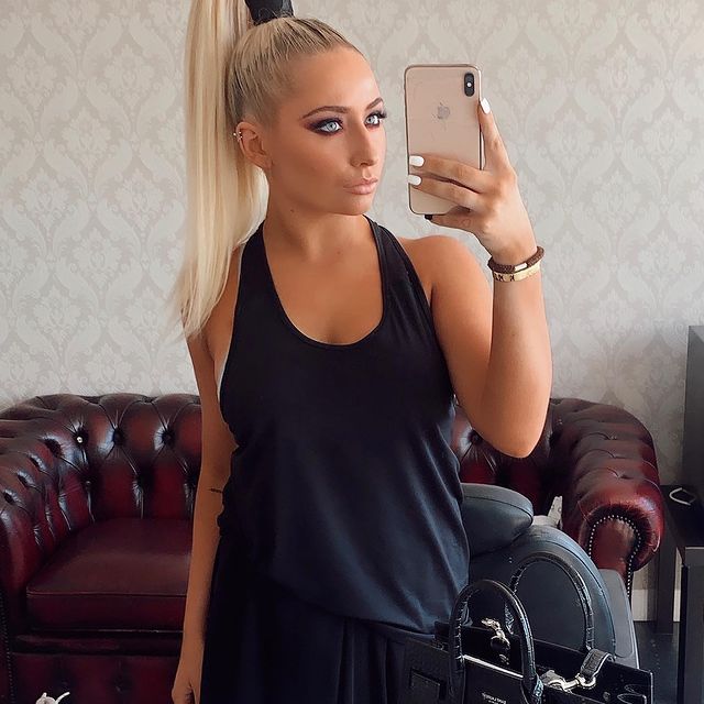 saffronbarker instagram photos 86