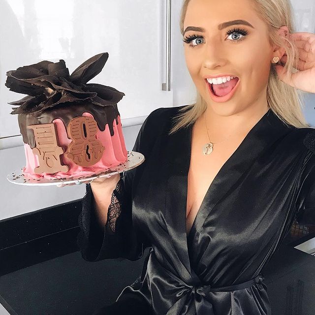 saffronbarker instagram photos 95