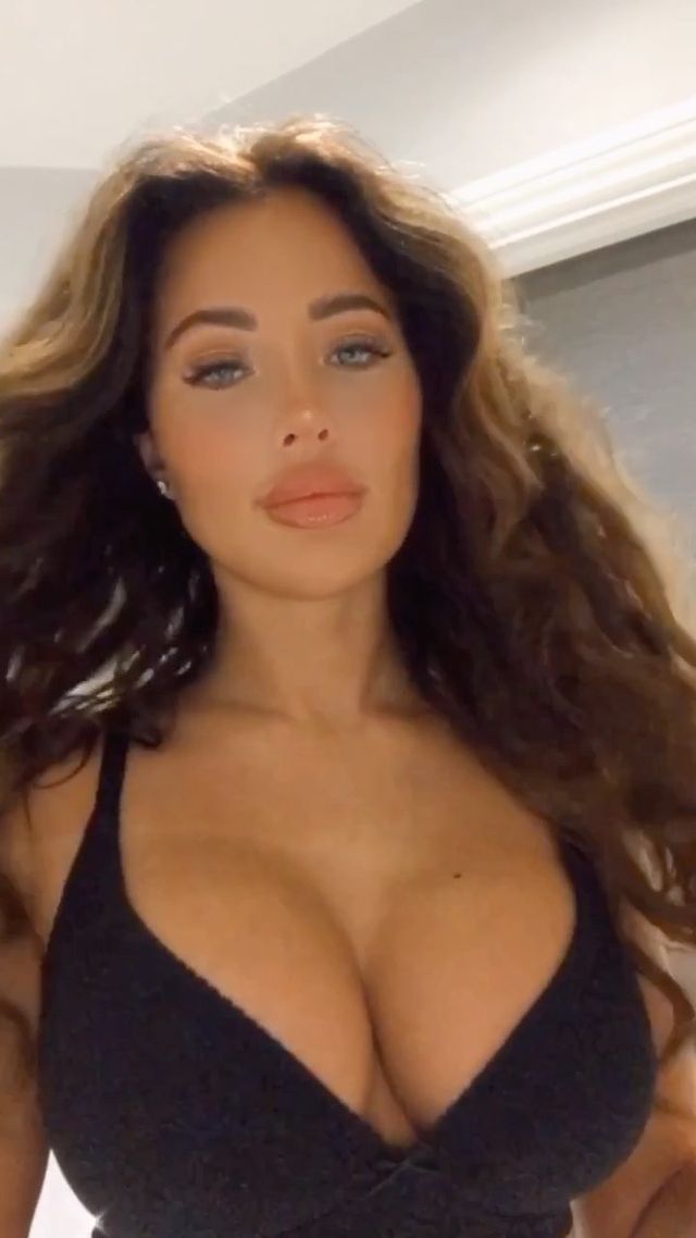 yazminoukhellou instagram photos 18