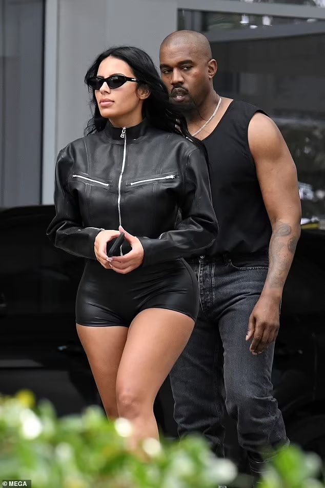 Again, In News- Kim And Chaney’s Looks 8