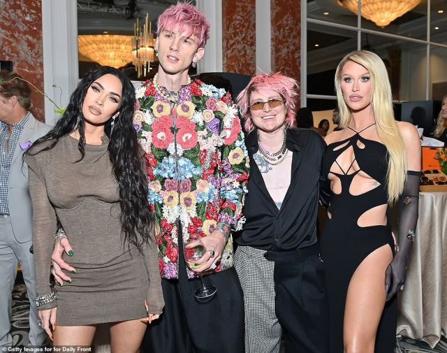 Celebrities Club Together At The Daily Front Row Fashion Awards In LA 20