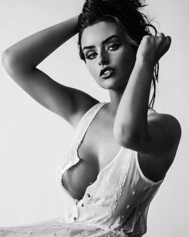 abigailratchford instagram photos 137