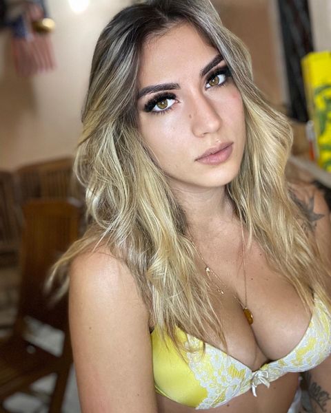 ariannacianfri1 instagram photos 19