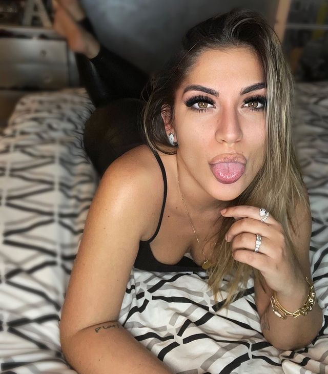 ariannacianfri1 instagram photos 46