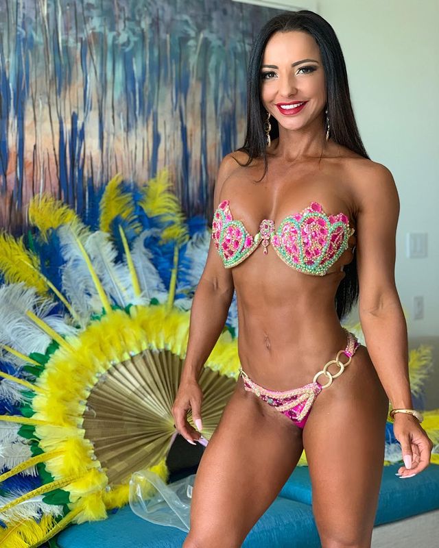 dani_laurafit instagram photos 16