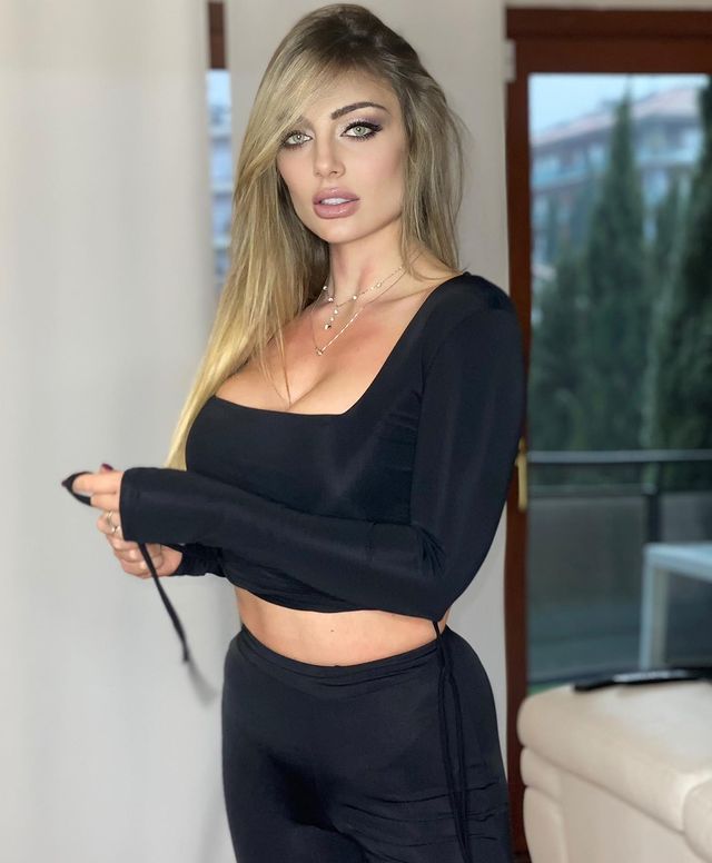 erikacrestini instagram photos 80