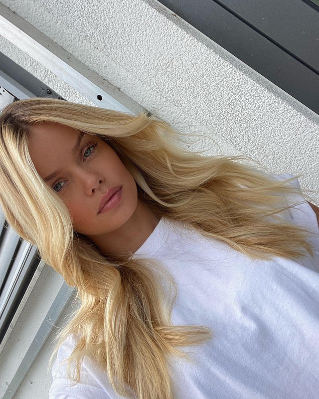 frida_aasen instagram photos 128