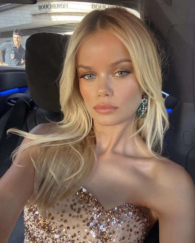 frida_aasen instagram photos 131