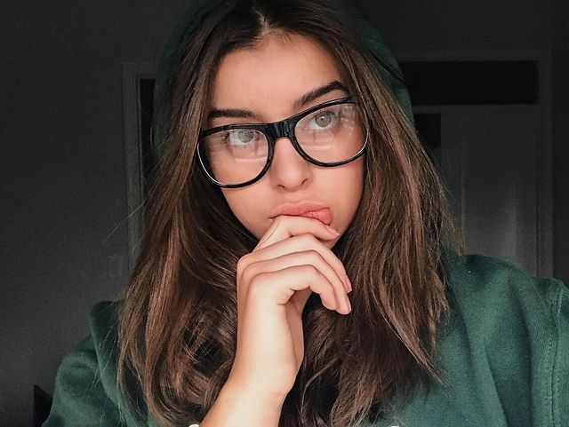 kalanihilliker instagram photos 121