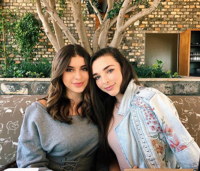 kalanihilliker instagram photos 128