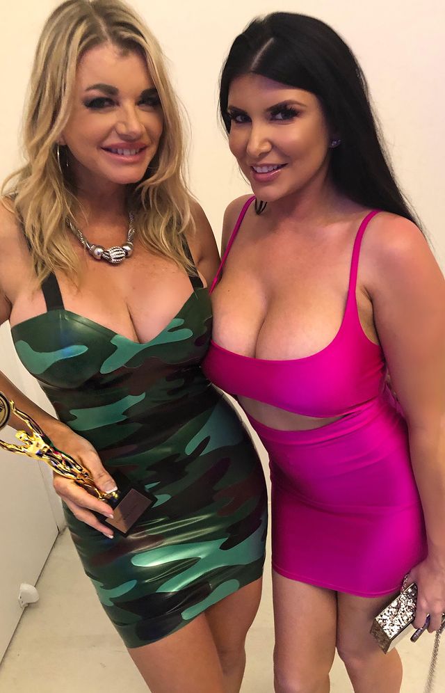 vickyvette instagram photos 22