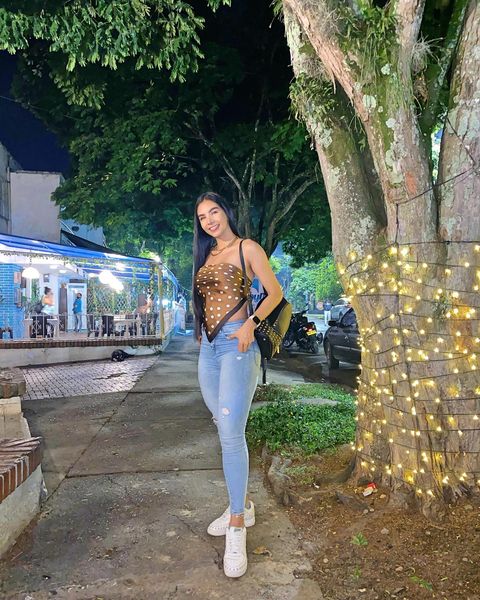 camilasanchez008 instagram photos 14